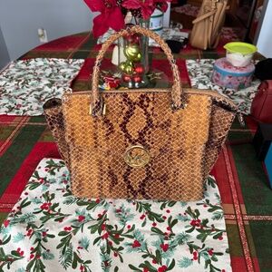 Women bag